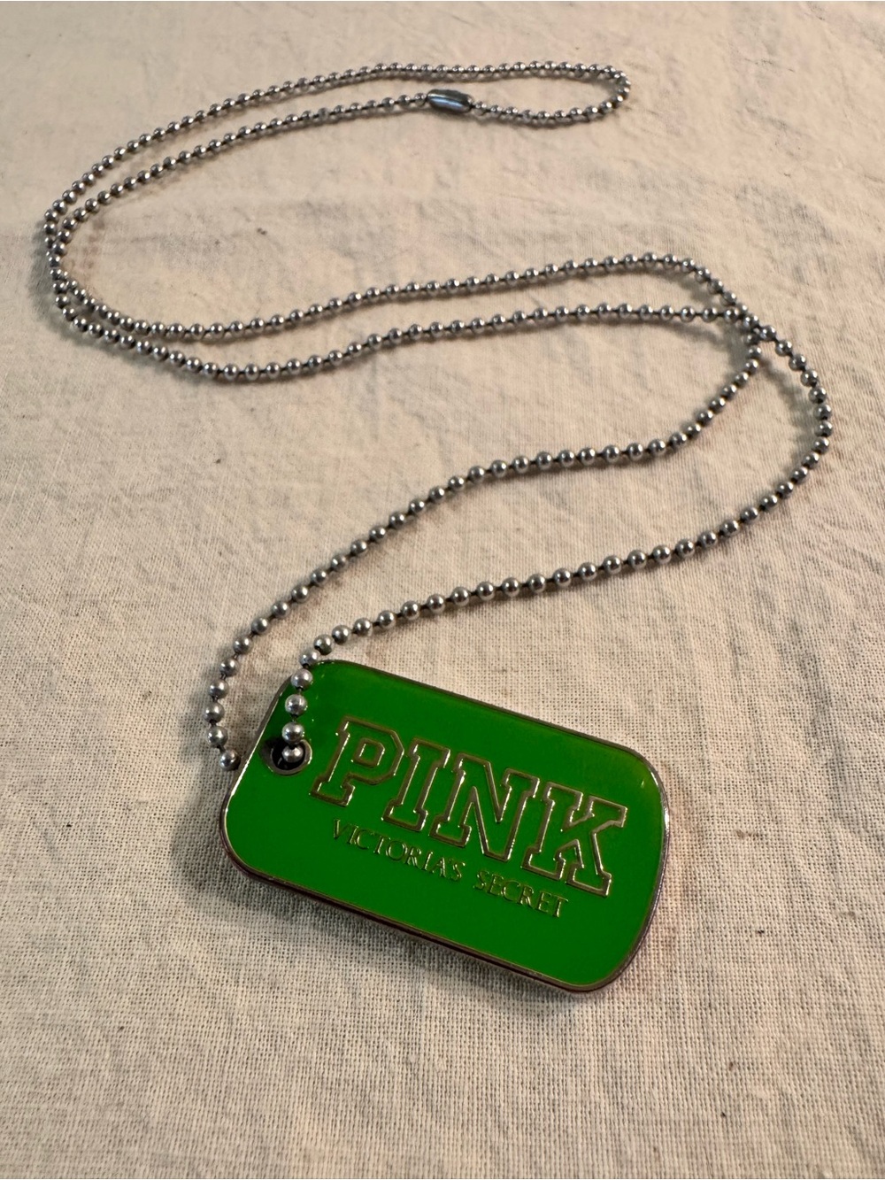 Y2K Victoria’s Secret PINK Green Dog Tag Necklace 86 Love Pink Ball Chain